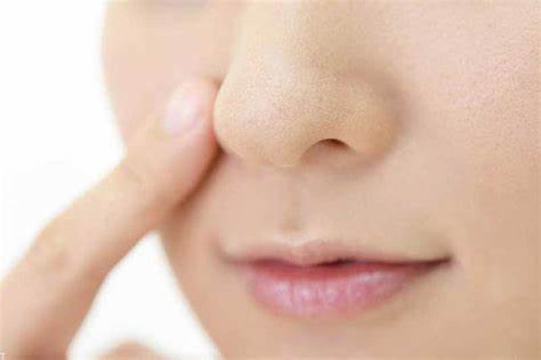 فواید استفاده از وازلین برای بینی
